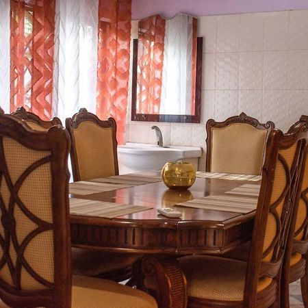 Afranasa Inn Tema Εξωτερικό φωτογραφία