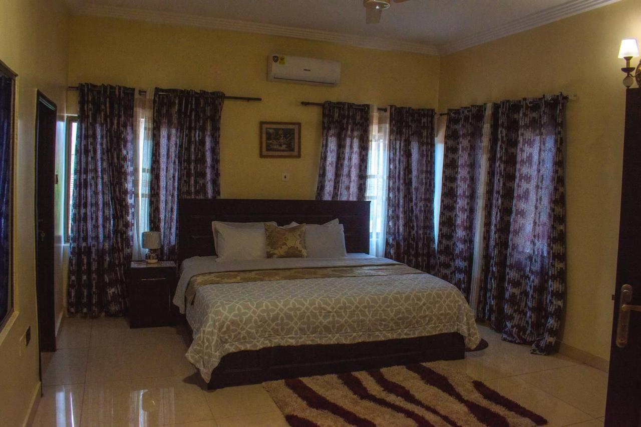 Afranasa Inn Tema Εξωτερικό φωτογραφία
